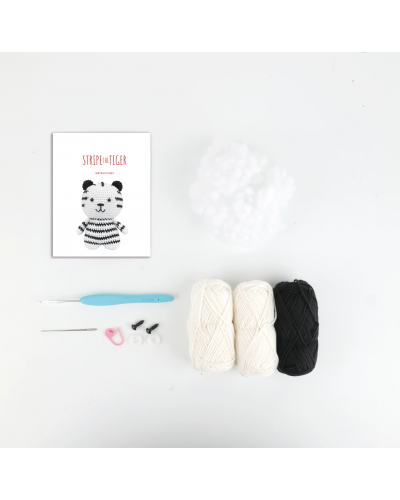 Amigurumi Crochet Kit "Stripe el tigre"