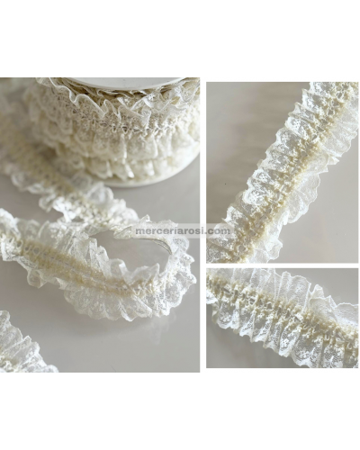 Goma para ligas con entredós florecitas